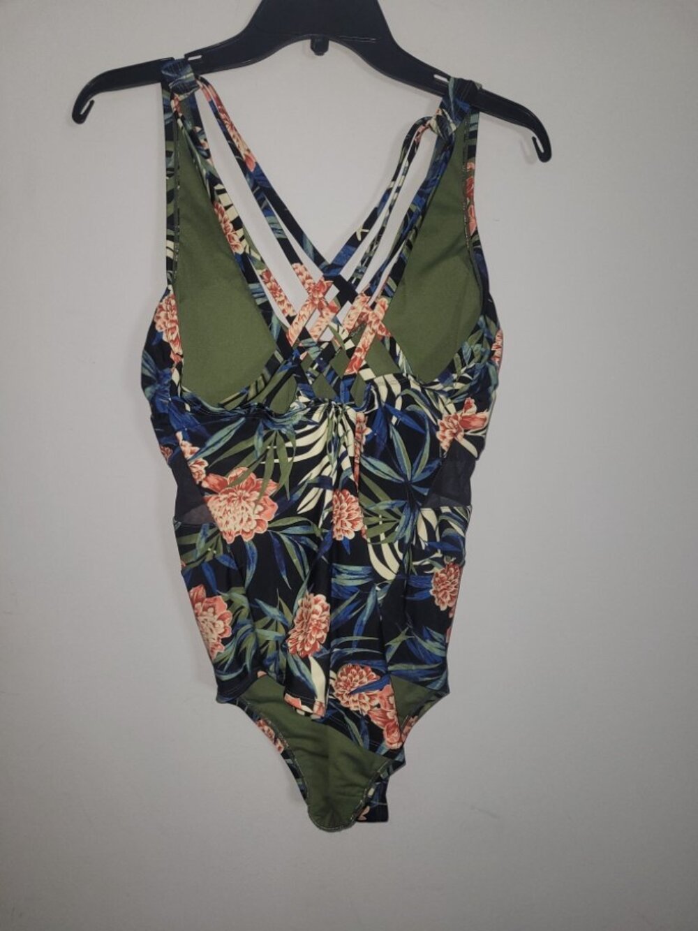 Tahiti One Piece Swim Suit 2XL - Picture 6 of 7